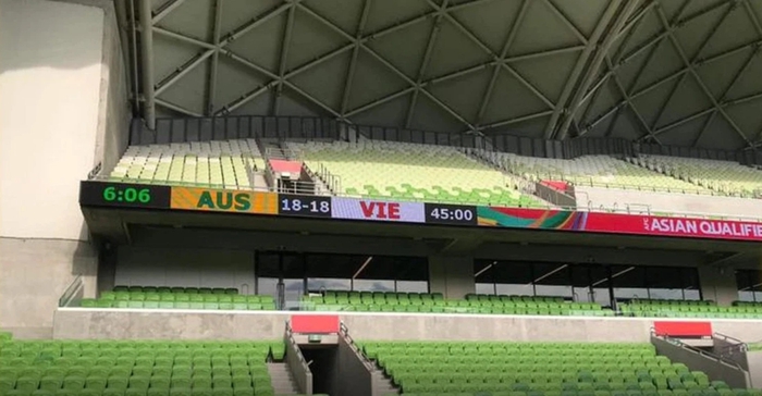 Sân đấu diễn ra trận Australia - Việt Nam test bảng tỷ số với gần... 40 bàn thắng - Ảnh 1.