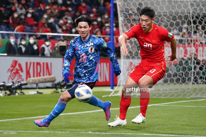 Tuyển Nhật Bản 2-0 tuyển Trung Quốc: Tuyển Trung Quốc chỉ sút đúng 2 lần - Ảnh 8.