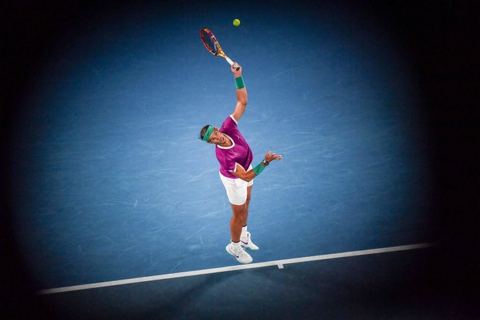 Nadal rơi nước mắt khi chỉ còn trận chung kết Australian Open để vượt Federer và Djokovic - Ảnh 4.