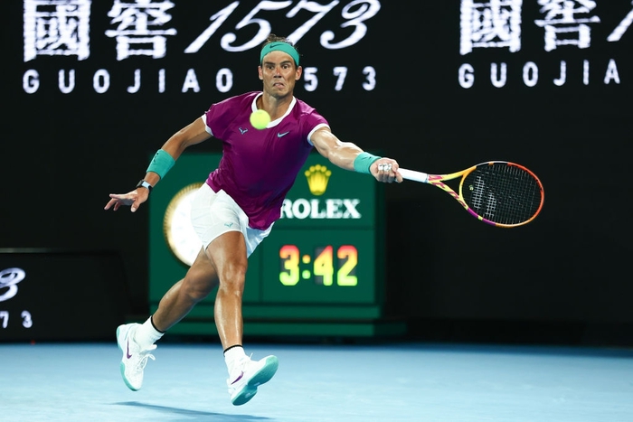 Ngược dòng siêu kịch tính ở chung kết Australian Open, Nadal vượt Federer và Djokovic để cán mốc vĩ đại nhất lịch sử quần vợt nam - Ảnh 11.