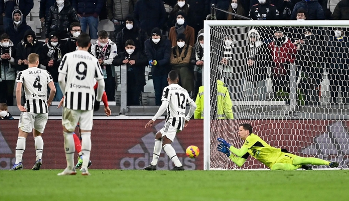 Các ngôi sao tỏa sáng, Juventus và Napoli cầm hòa nhau sau 90 phút đôi công mãn nhãn - Ảnh 5.