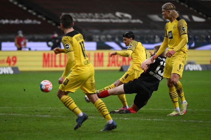 Dortmund lội ngược dòng không tưởng ở trận đầu tiên trong năm 2022 - Ảnh 6.