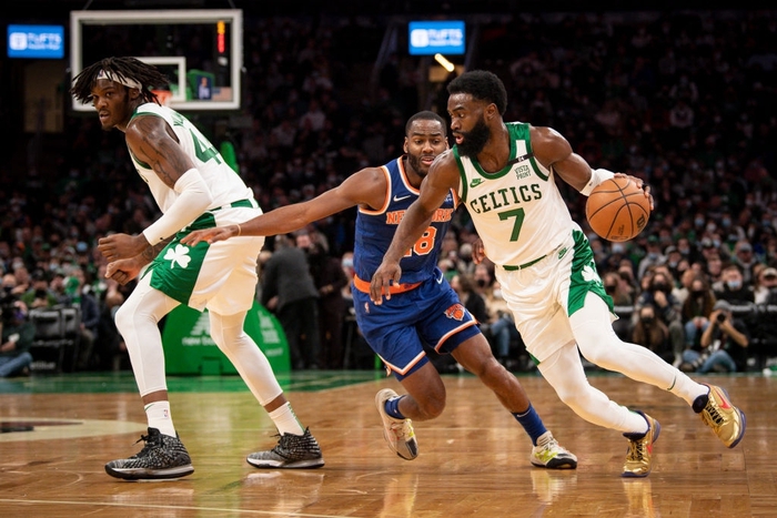 Boston Celtics &quot;nhấn chìm&quot; New York Knicks nhờ sự khác biệt từ băng ghế dự bị - Ảnh 1.