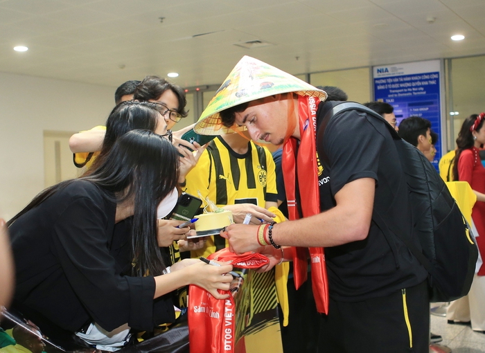 CLB Borussia Dortmund đến Việt Nam - Ảnh 10.