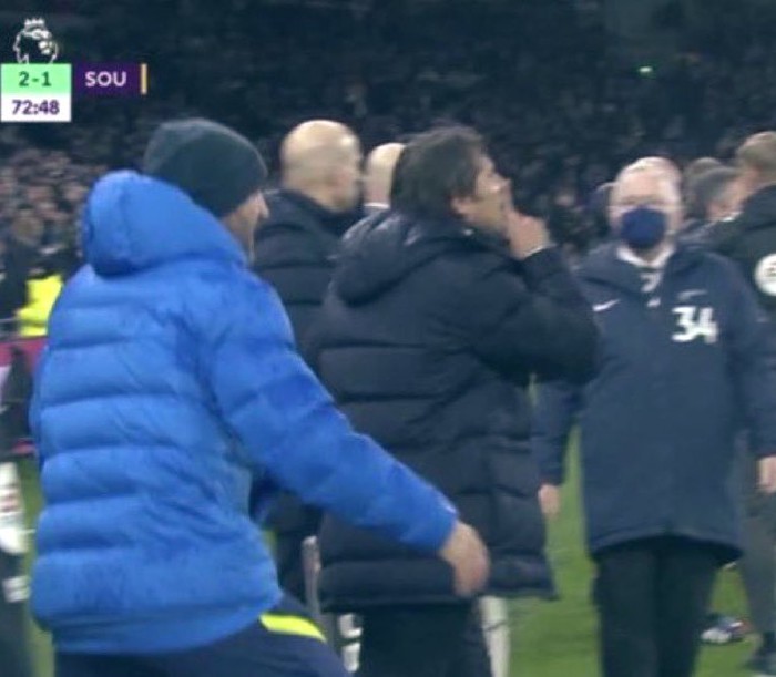 Conte &quot;gáy sớm&quot; và nhận quả báo cực đắng trong trận thua của Tottenham - Ảnh 2.