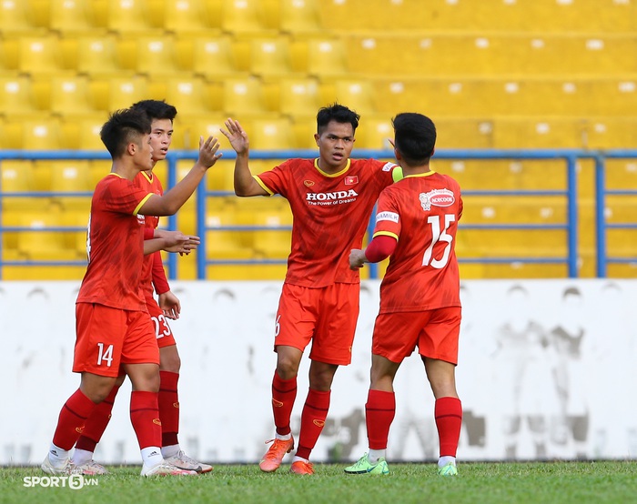 Đội trưởng U23 Việt Nam tại giải vô địch U23 Đông Nam Á 2022 mong cả đội sẽ đá 4 trận rồi về - Ảnh 1.