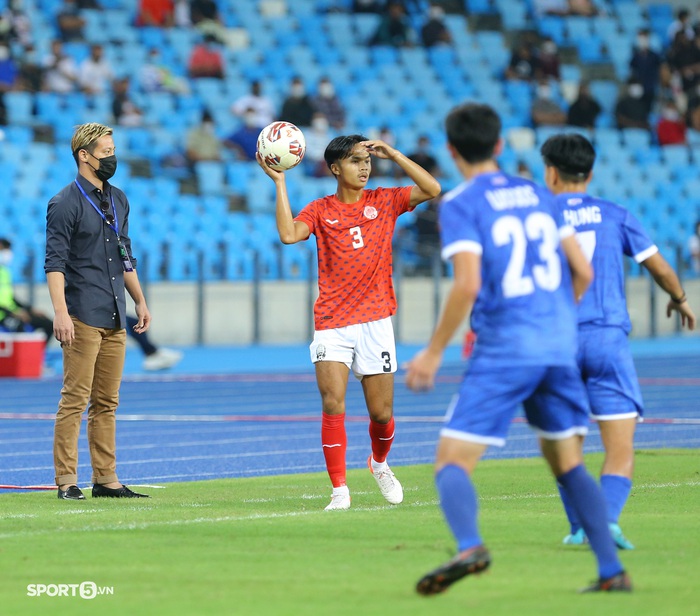 HLV Keisuke Honda và ông &quot;Vua tự xưng Đông Nam Á&quot; rộng cửa đi tiếp tại U23 Đông Nam Á 2022 - Ảnh 1.