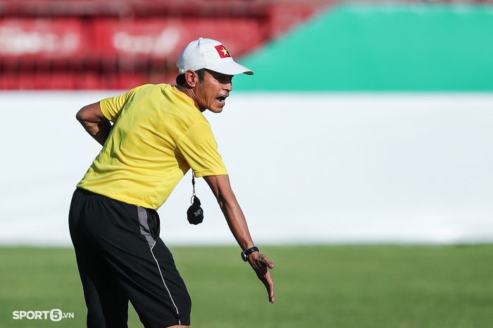 HLV U23 Việt Nam :”Các cầu thủ phải chuẩn bị tâm lý tốt mới có thể giành chiến thắng” - Ảnh 2.