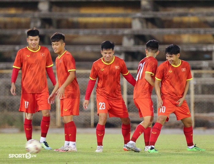U23 Việt Nam thử lửa trước thềm SEA Games 31 - Ảnh 1.