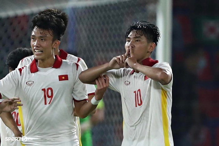 Trực tiếp U23 Việt Nam 3-0 U23 Singapore: 2 bàn chớp nhoáng đánh sập tâm lý đối thủ - Ảnh 4.