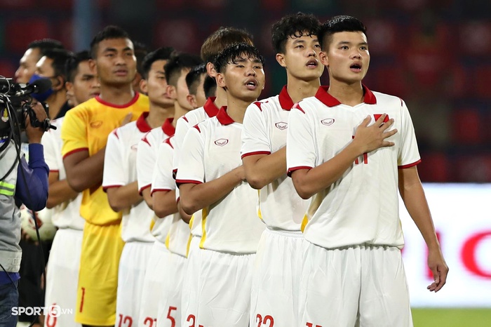 Trực tiếp U23 Việt Nam 0-0 U23 Singapore: Chờ đợi thế hệ mới &quot;trình làng&quot;  - Ảnh 1.