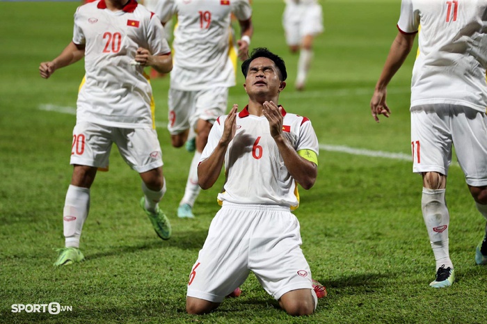 U23 Việt Nam nhận thưởng 300 triệu sau khi nhấn chìm U23 Singapore - Ảnh 1.