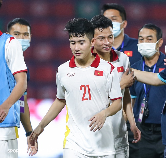 4 cầu thủ U23 Việt Nam có gương mặt điển trai khiến chị em điêu đứng - Ảnh 3.