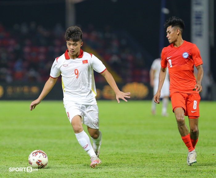 Phía sau màn ăn mừng đặc biệt của cầu thủ ấn định chiến thắng 7-0 cho U23 Việt Nam - Ảnh 5.
