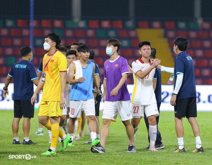 Phía sau màn ăn mừng đặc biệt của cầu thủ ấn định chiến thắng 7-0 cho U23 Việt Nam - Ảnh 6.