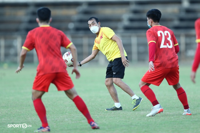 Nhiều tiền đạo U23 Việt Nam vắng mặt trong buổi tập trước trận bán kết - Ảnh 4.