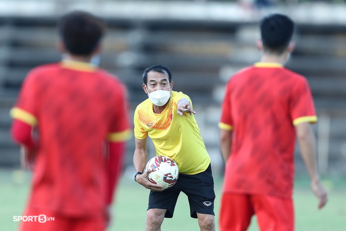 Nhiều tiền đạo U23 Việt Nam vắng mặt trong buổi tập trước trận bán kết - Ảnh 7.