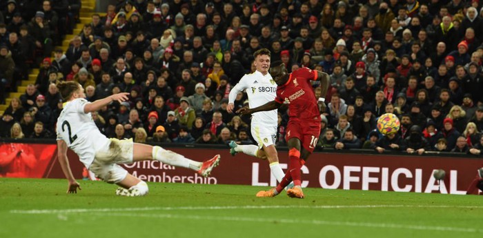 Thắng hủy diệt 6-0, Liverpool chỉ còn cách Man City 3 điểm trong cuộc đua vô địch Ngoại hạng Anh - Ảnh 9.