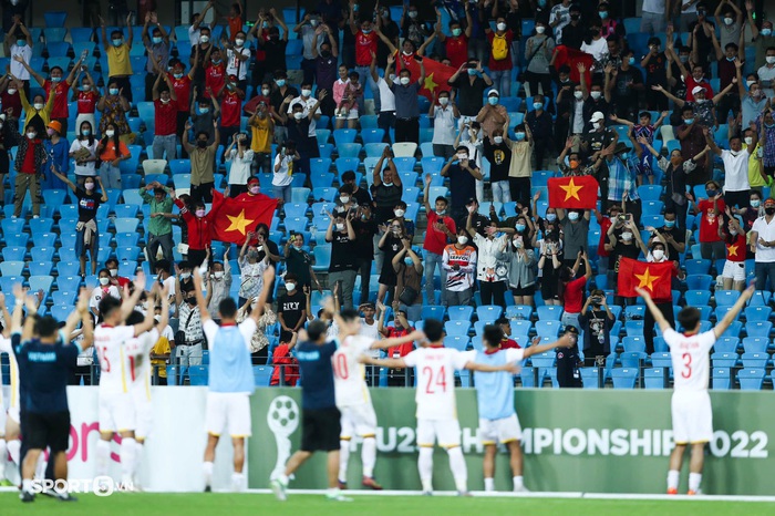 U23 Việt Nam vỡ oà cảm xúc khi đánh bại Timor Leste trong loạt sút luân lưu cân não - Ảnh 8.