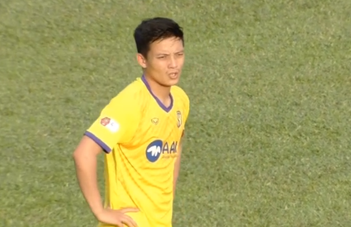 Trực tiếp vòng 1 V.League 2022, Bình Dương 0-0 SLNA: Phan Văn Đức so tài Tiến Linh - Ảnh 2.