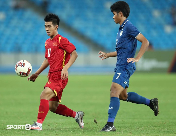 U23 Việt Nam liên tiếp gặp chấn thương nhưng vẫn kiên cường nén đau thi đấu - Ảnh 8.