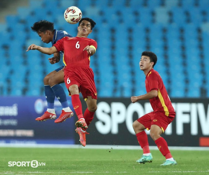 Bảo Toàn đánh đầu hạ gục thủ thành U23 Thái Lan mở tỉ cho U23 Việt Nam - Ảnh 5.