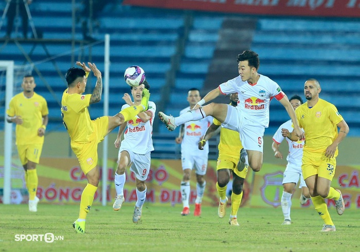 Nam Định 0-0 HAGL: Chia điểm ngày khai mạc V.League 2022 - Ảnh 1.