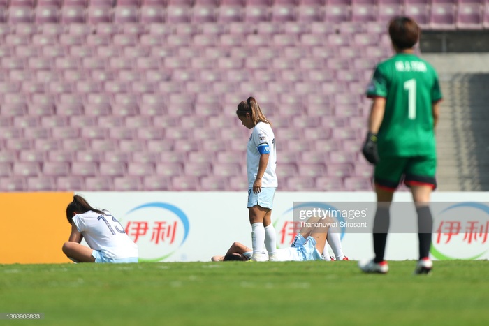 Những cảm xúc vỡ oà của đội tuyển nữ Việt Nam khi giành vé tham dự World Cup - Ảnh 6.