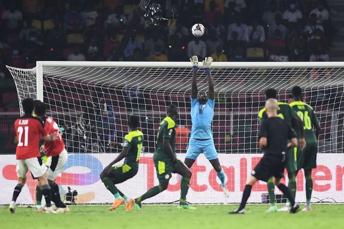 Mane từ tội đồ hóa người hùng trong loạt đấu súng, Senegal hạ gục Ai Cập của Salah để lần đầu vô địch Cúp châu Phi - Ảnh 11.