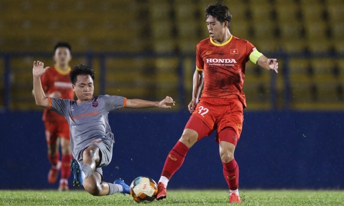 U23 Việt Nam khởi đầu chuyến tập huấn với chiến thắng 3-0 trước U19 Bình Dương - Ảnh 1.