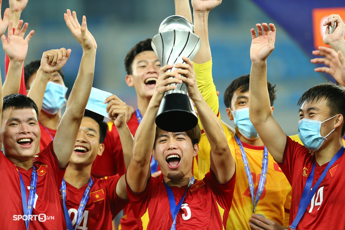 Trần Quang Thịnh lần đầu vô địch, vừa vui mừng lẫn hụt hẫng - Ảnh 2.