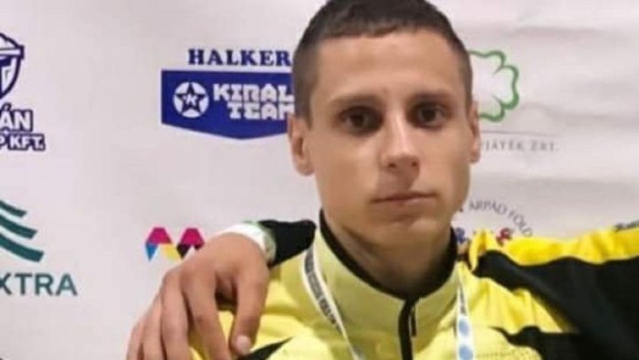 Gia nhập quân đội, nhà vô địch kickboxing của Ukraine bị ném bom thiệt mạng - Ảnh 1.