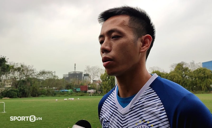 Văn Quyết: &quot;Hà Nội FC mong Quang Hải ở lại, nhưng một đội bóng thì luôn lớn hơn cá nhân&quot;  - Ảnh 1.