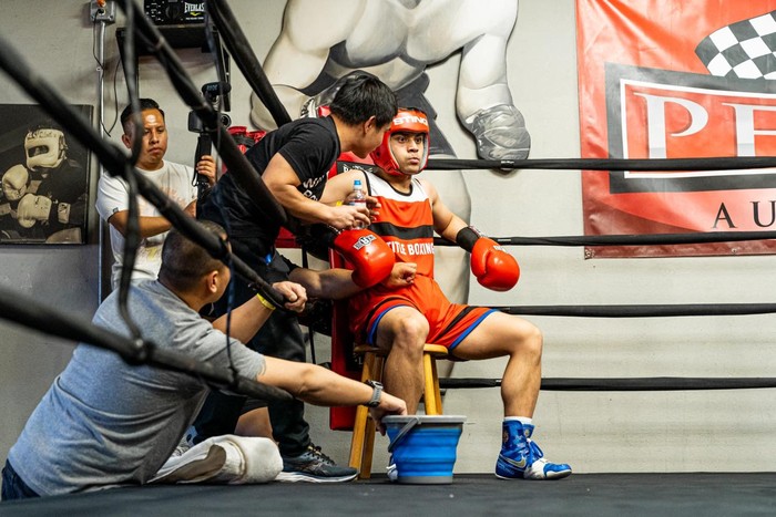 Con trai của huyền thoại Manny Pacquiao có chiến thắng đầu tiên tại Mỹ sau khi quyết định theo đuổi boxing - Ảnh 4.