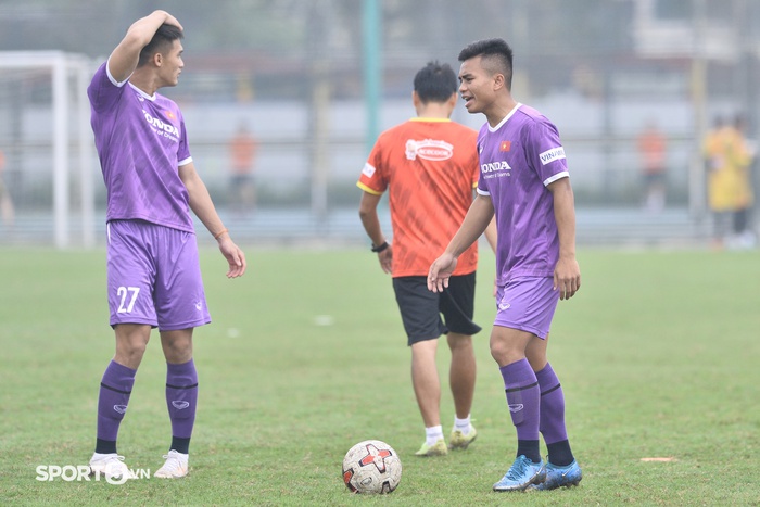 Văn Toản được trợ lý HLV Park quan tâm đặc biệt trước ngày sang UAE cùng U23 Việt Nam  - Ảnh 5.