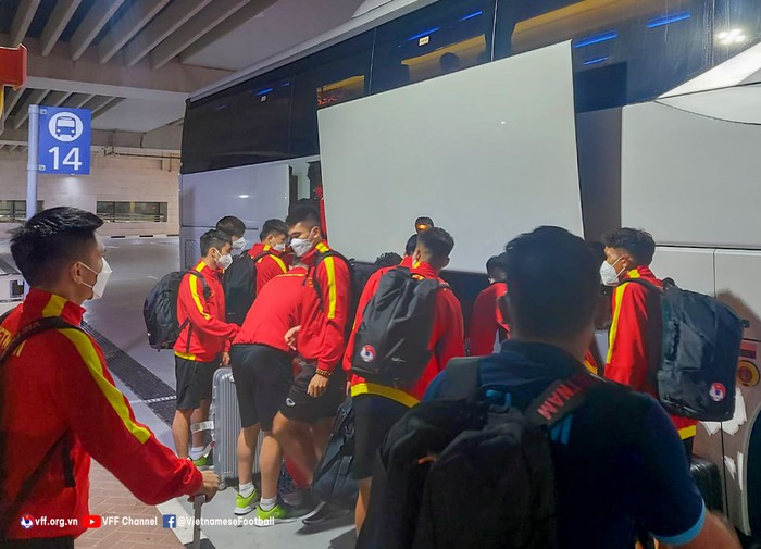 U23 Việt Nam hạ cánh tại Dubai, sẵn sàng cho đấu U23 Iraq và U23 Croatia - Ảnh 3.