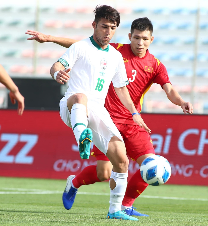 Chùm ảnh: U23 Việt Nam cầm hòa U23 Iraq, khởi đầu đúng chất &quot;Park Hang-seo&quot;  - Ảnh 2.