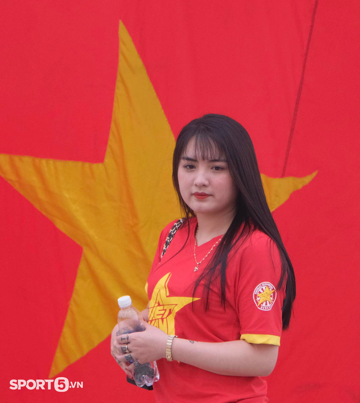 Trực tiếp Việt Nam 0-0 Oman (H1): Quang Hải nỗ lực lập siêu phẩm bất thành - Ảnh 16.