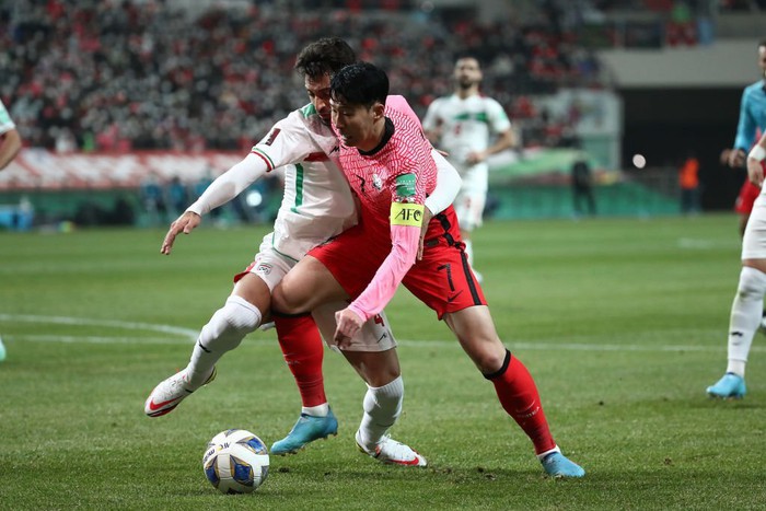 Son Heung-min tỏa sáng giúp Hàn Quốc dễ dàng đánh bại Iran với tỷ số 2-0 - Ảnh 2.