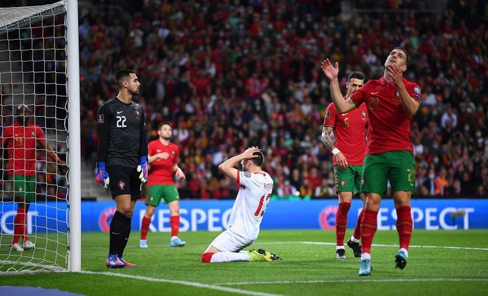 Bồ Đào Nha giành chiến thắng &quot;đau tim&quot; để vào chung kết tranh vé vớt World Cup - Ảnh 5.