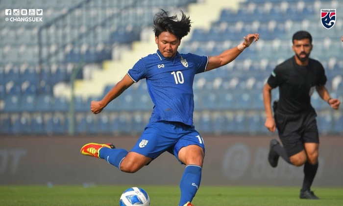 Đội trưởng thảm hoạ, U23 Thái Lan để tiền đạo U23 Trung Quốc lập hattrick trong 1 hiệp - Ảnh 2.