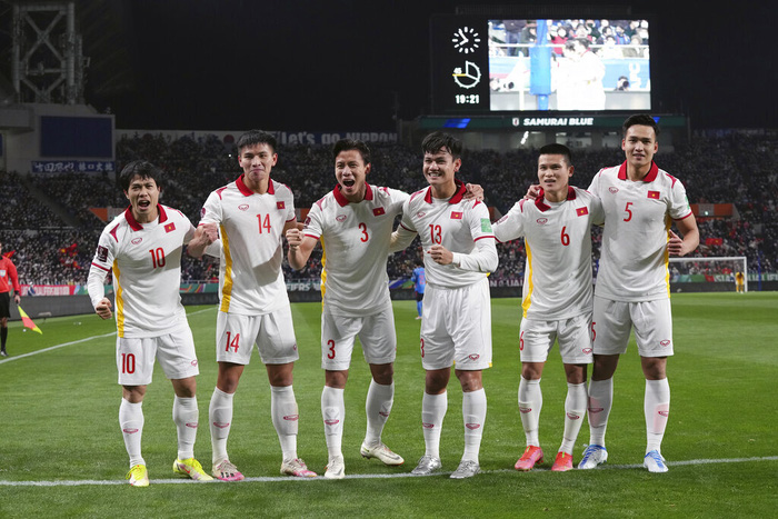 Quả cảm cầm hòa Nhật Bản, tuyển Việt Nam cân bằng kỷ lục của Thái Lan ở Vòng loại World Cup - Ảnh 2.