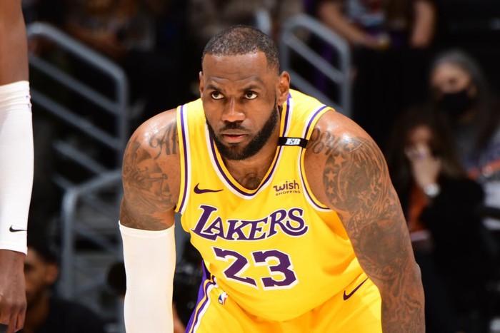 LeBron James không bỏ cuộc dù Los Angeles Lakers đang đối diện với thực tại thảm hại - Ảnh 3.