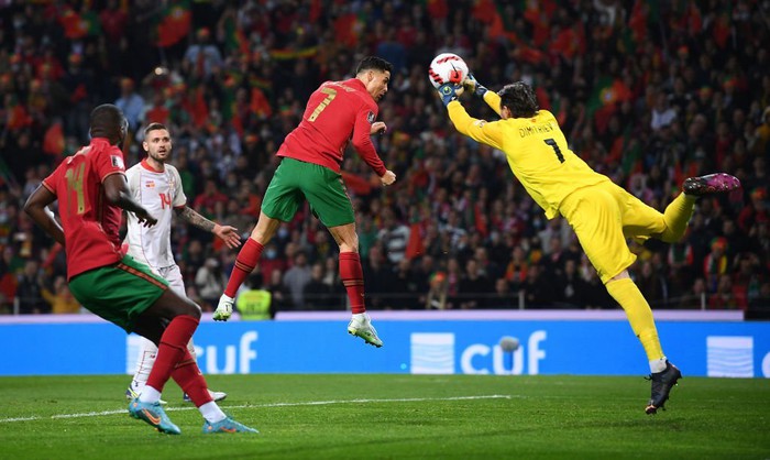 Bruno Fernandes sắm vai người hùng, Bồ Đào Nha giải mã &quot;hiện tượng&quot; để đoạt vé vớt dự World Cup - Ảnh 6.