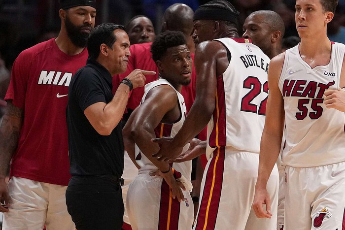 Tương lai của Jimmy Butler tại Miami Heat sẽ ra sao sau mâu thuẫn với HLV Erik Spoelstra? - Ảnh 3.