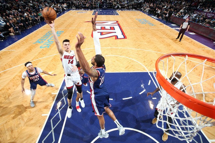 Kevin Durant trở lại, Brooklyn Nets vẫn thua ngược &quot;cực sốc&quot; trước Miami Heat mệt mỏi - Ảnh 2.