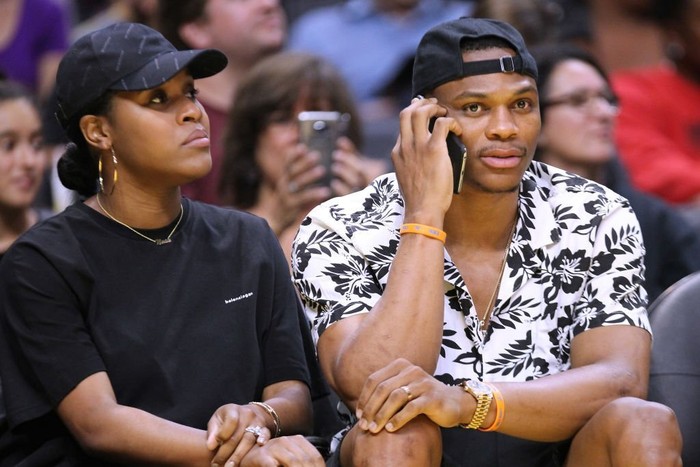 &quot;Giọt nước tràn ly&quot;: Russell Westbrook lần đầu đáp trả khi mạng sống gia đình bị fan Lakers đe dọa - Ảnh 2.