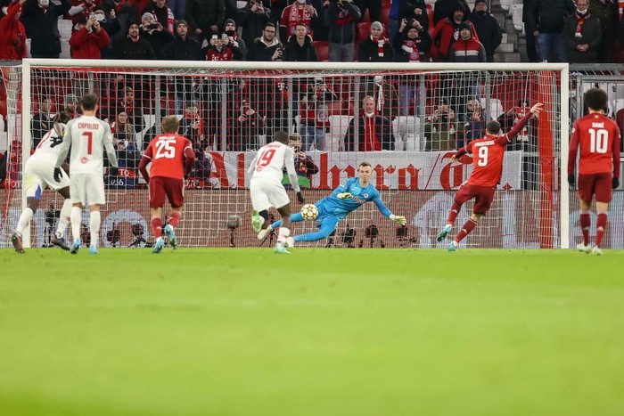 Bayern nghiền nát Salzburg chỉ trong 30 phút để vào tứ kết Champions League - Ảnh 3.