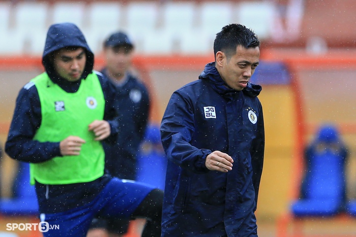 Duy Mạnh tái xuất sau chấn thương, có thể cùng Hà Nội FC đấu Viettel - Ảnh 9.