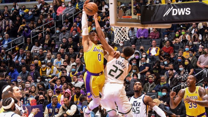 Mặt tối của những con số: Russell Westbrook dẫn đầu Lakers ở mọi chỉ số lớn nhỏ thông thường - Ảnh 2.